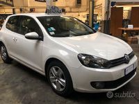 Usata VW Golf VI Comfortline 122 CV (89 kW) 2009 Bianco Utilitaria