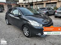 Usata Peugeot 208 Active 67 CV (49 kW) 2014 Grigio Utilitaria