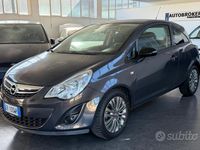 Usata Opel Corsa 85 CV (62 kW) 2013 Grigio Utilitaria