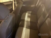 Usata Peugeot 206 88 CV (64 kW) 2005 Grigio Utilitaria