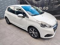 Usata Peugeot 208 Allure 75 CV (55 kW) 2016 Bianco Utilitaria