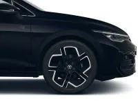 Nuova VW Golf VIII R-line Plus 150 CV (110 kW) 2026 Grenadill black metallizzato