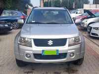 Usata Suzuki Grand Vitara 129 CV (94 kW) 2010 Argento SUV