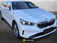 Usata BMW 520 Comfort Edition 197 CV (144 kW) 2024 Bianco pastello Station wagon