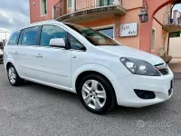 Usata Opel Zafira Business 110 CV (80 kW) 2015 Bianco Monovolume