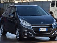 Usata Peugeot 208 Active 68 CV (50 kW) 2017 Grigio Utilitaria