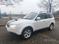 Usata Subaru Forester 146 CV (107 kW) 2010 Bianco SUV