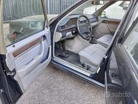 Usata Mercedes E200 1989 Nero Berlina