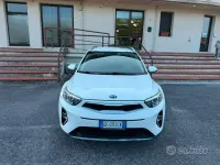 Usata Kia Stonic Style 82 CV (60 kW) 2021 Bianco SUV