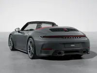 Usata Porsche 911 394 CV (289 kW) 2025 Grigio ardesia neo/capote rossa Cabrio