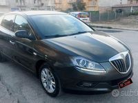 Begagnad Lancia Delta 120 HK (88 kW) 2010 Grå Halvkombi