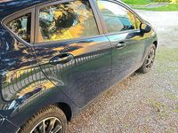 Usata Ford Fiesta 75 CV (55 kW) 2013 Blu Utilitaria