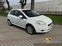Usata Fiat Grande Punto Dynamic 77 CV (56 kW) 2009 Bianco Utilitaria