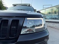 Usata Jeep Grand Cherokee Overland 163 CV (119 kW) 2003 Grigio(met.) SUV