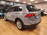 Usata VW Tiguan Life 131 CV (96 kW) 2021 Grigio SUV