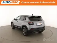 Begagnad Jeep Avenger Longitude 101 HK (74 kW) 2024 Grå SUV