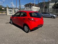Usata Mazda 2 75 CV (55 kW) 2009 Rosso Utilitaria