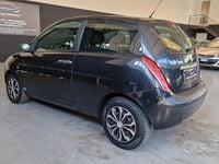 Usata Lancia Ypsilon 60 CV (44 kW) 2005 Grigio Utilitaria