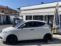 Usata Lancia Ypsilon 69 CV (50 kW) 2019 Bianco Utilitaria