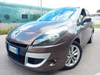 Usata Renault Scenic E-Tech XMOD 110 CV (80 kW) 2010 Monovolume