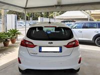 Usata Ford Fiesta Titanium 86 CV (63 kW) 2018 Bianco Utilitaria