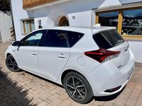 Usata Toyota Auris Hybrid Style 135 CV (99 kW) 2018 Berlina