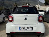 Usata Smart ForFour Passion 70 CV (51 kW) 2017 Bianco Utilitaria