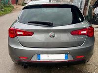 Usata Alfa Romeo Giulietta 120 CV (88 kW) 2018 Grigio Berlina