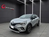 Usata Renault Captur Techno 101 CV (74 kW) 2024 Grigio SUV