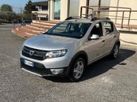 Usata Dacia Sandero Stepway 90 CV (66 kW) 2015 Grigio Berlina