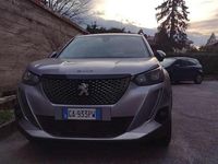 Usata Peugeot 2008 Allure 102 CV (75 kW) 2020 Argento SUV