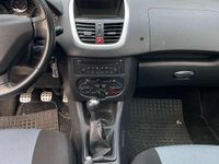Usata Peugeot 206 60 CV (44 kW) 2012 Berlina