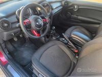 Begagnad Mini ONE 75 HK (55 kW) 2015 Röd Halvkombi