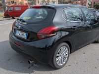 Usata Peugeot 208 Allure 83 CV (61 kW) 2019 Nero Utilitaria