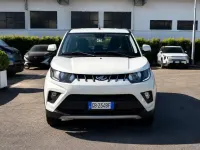 Usata Mahindra KUV100 87 CV (63 kW) 2020 Bianco SUV