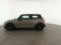 Usata Mini Cooper D 116 CV (85 kW) 2019 Verde Utilitaria