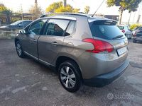 Usata Peugeot 2008 Allure 99 CV (72 kW) 2015 Grigio SUV