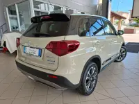 Usata Suzuki Vitara 129 CV (94 kW) 2020 Beige SUV