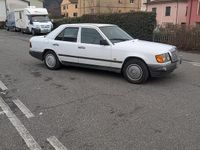 Usata Mercedes E250 1987 Bianco Berlina