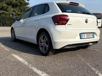 Usata VW Polo 90 CV (66 kW) 2018 Bianco Utilitaria