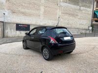Usata Lancia Ypsilon 95 CV (69 kW) 2012 Nero Utilitaria