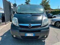 Usata Opel Vivaro 114 CV (83 kW) 2011 Nero Monovolume