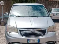 Usata Lancia Voyager 163 CV (119 kW) 2011 Grigio Monovolume