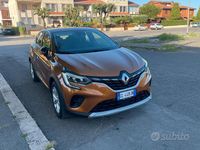 Usata Renault Captur 101 CV (74 kW) 2021 Marrone SUV
