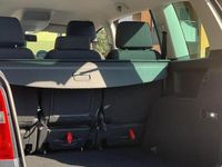Begagnad VW Touran Highline 105 HK (77 kW) 2006 Grå Minibuss