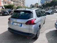 Usata Peugeot 2008 Active 82 CV (60 kW) 2017 Grigio SUV