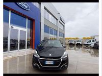 Usata Peugeot 208 Active 102 CV (75 kW) 2018 Nero metallizzato Utilitaria