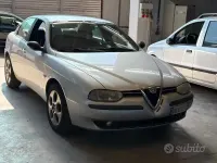 Usata Alfa Romeo 156 Progression 105 CV (77 kW) 2000 Grigio Berlina