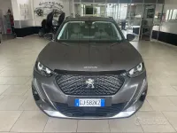 Używany Peugeot 2008 Allure 102 KM (75 kW) 2022 Szary SUV