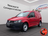 Usata VW Caddy 122 CV (89 kW) 2016 Rosso pastello Monovolume